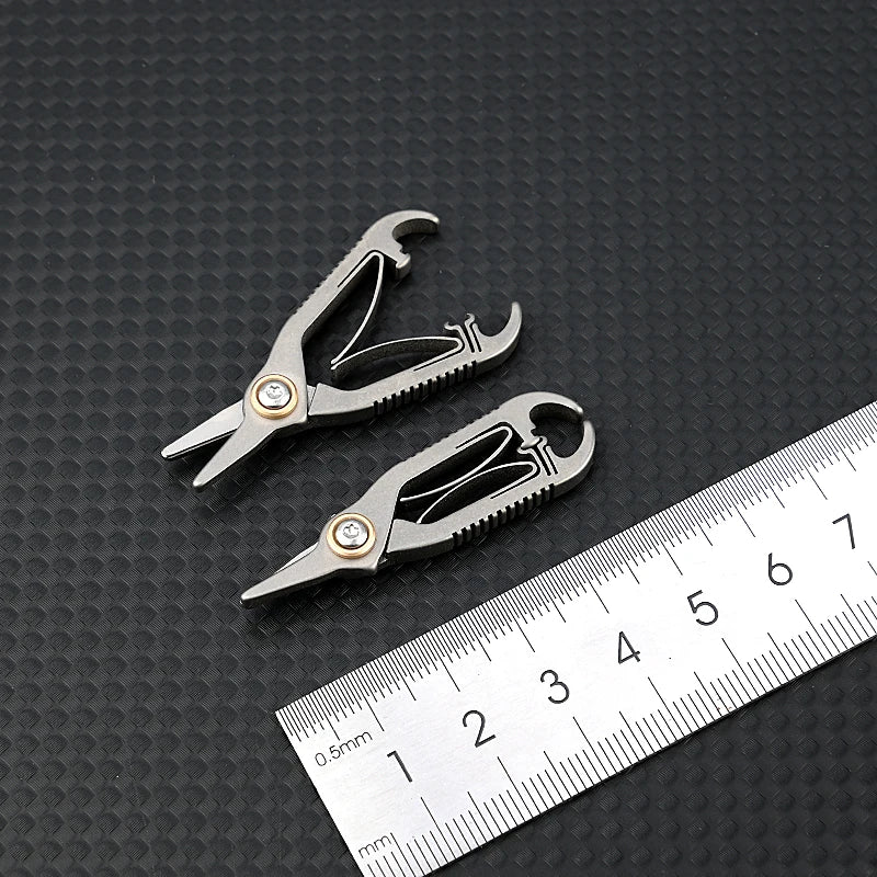 Titanium Alloy Eyebrow & Nose Hair Scissors – Handmade, Portable Beauty Tool