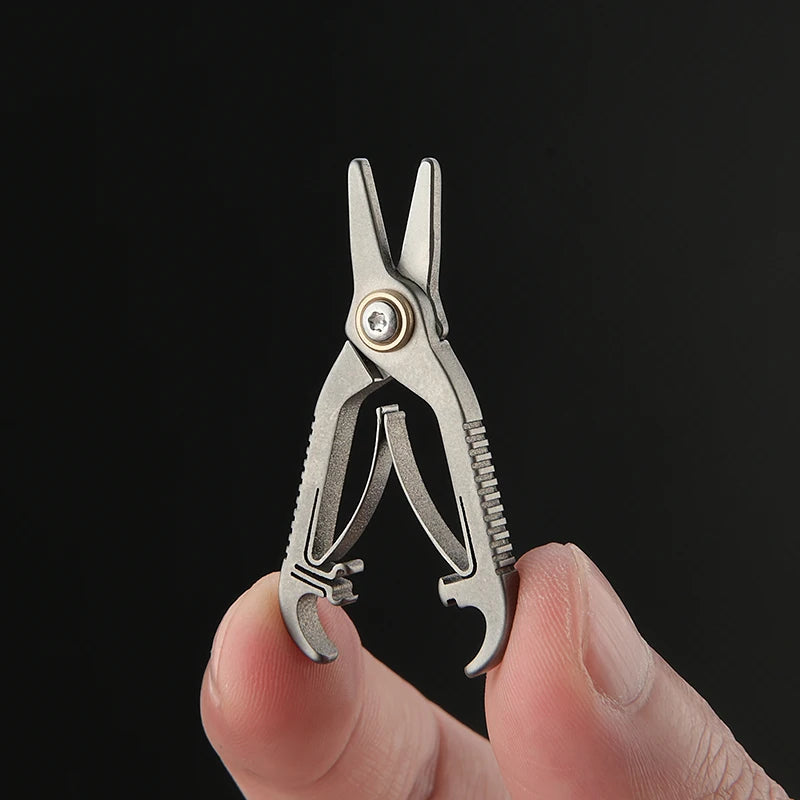 Titanium Alloy Eyebrow & Nose Hair Scissors – Handmade, Portable Beauty Tool