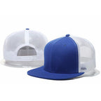 Unisex Flat-Brim Snapback Cap – Hip Hop Baseball Hat with Rivet Detail & Mesh Visor