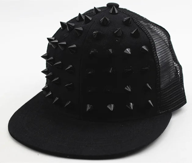 Unisex Flat-Brim Snapback Cap – Hip Hop Baseball Hat with Rivet Detail & Mesh Visor