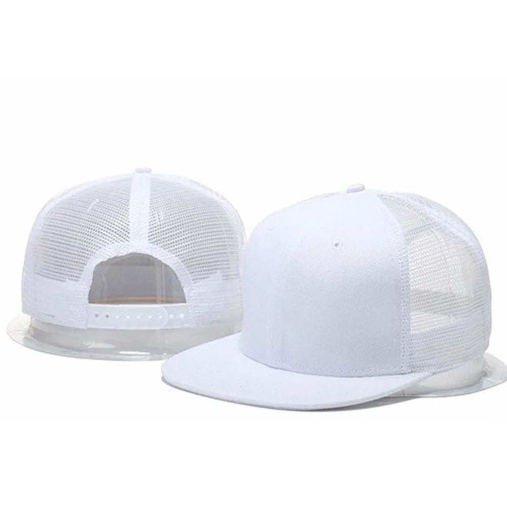 Unisex Flat-Brim Snapback Cap – Hip Hop Baseball Hat with Rivet Detail & Mesh Visor
