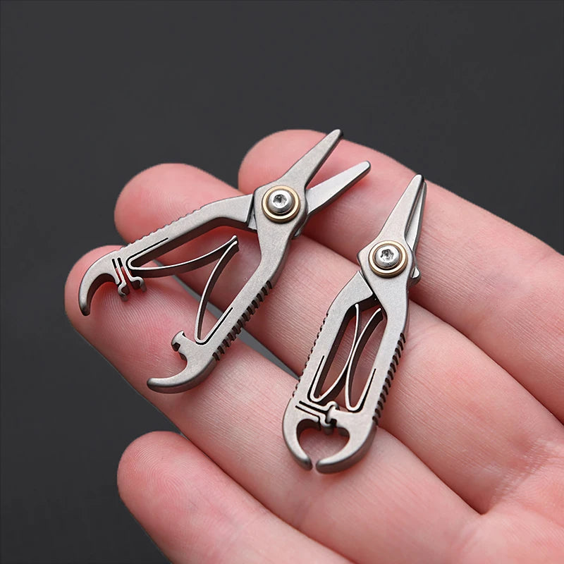 Titanium Alloy Eyebrow & Nose Hair Scissors – Handmade, Portable Beauty Tool