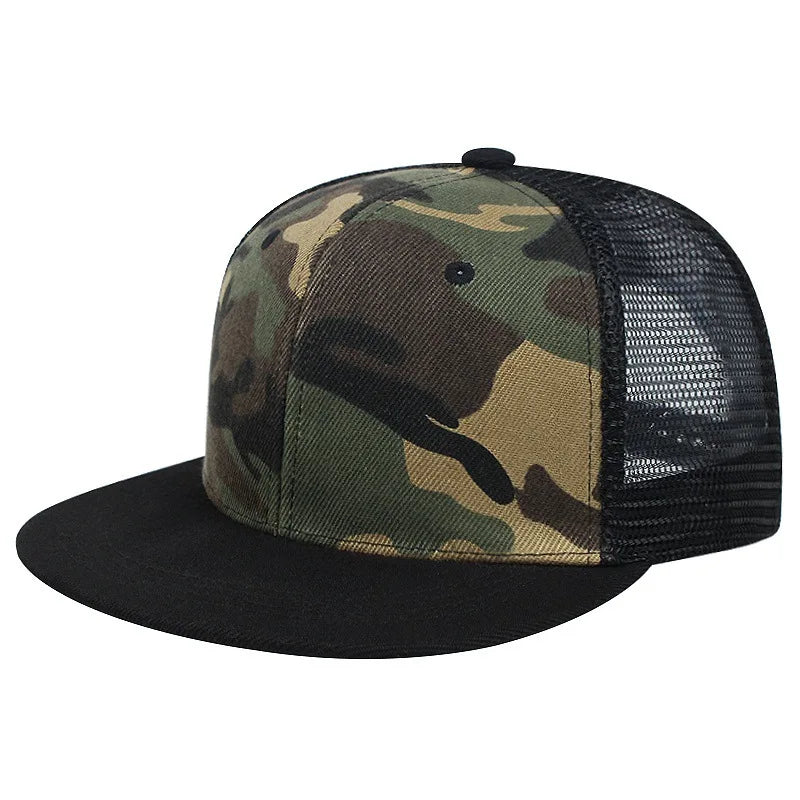 Unisex Flat-Brim Snapback Cap – Hip Hop Baseball Hat with Rivet Detail & Mesh Visor